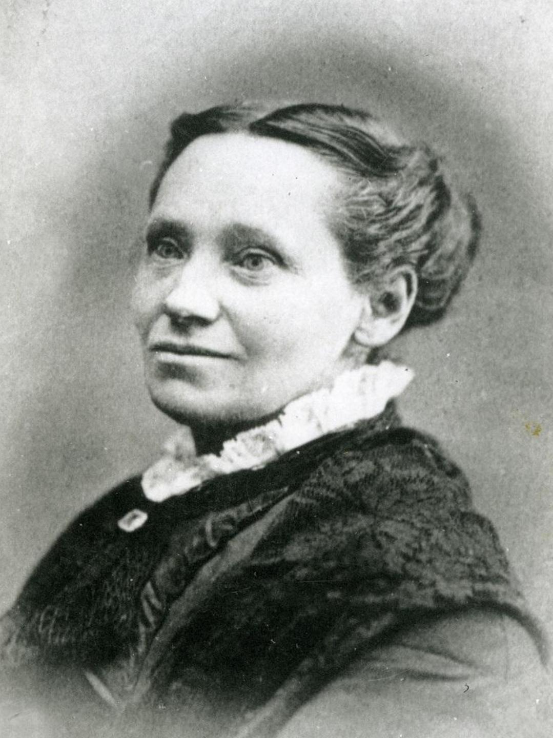 Agnes Burns (1835 - 1907) Profile